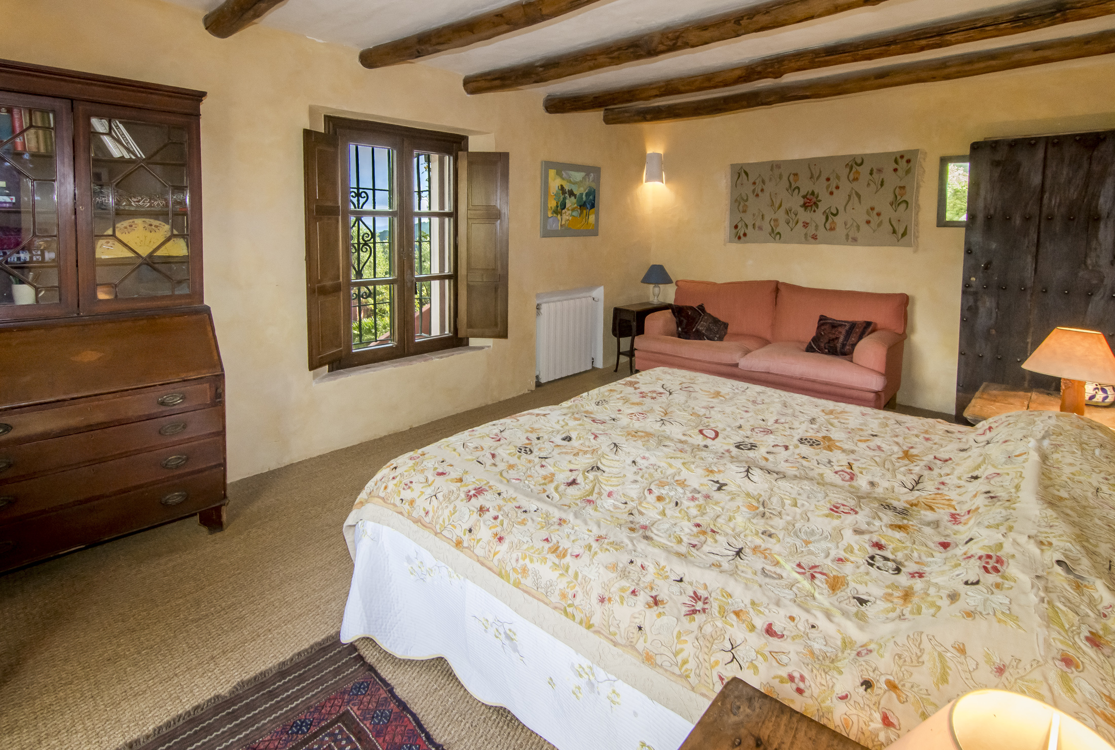 Ground floor has twin beds